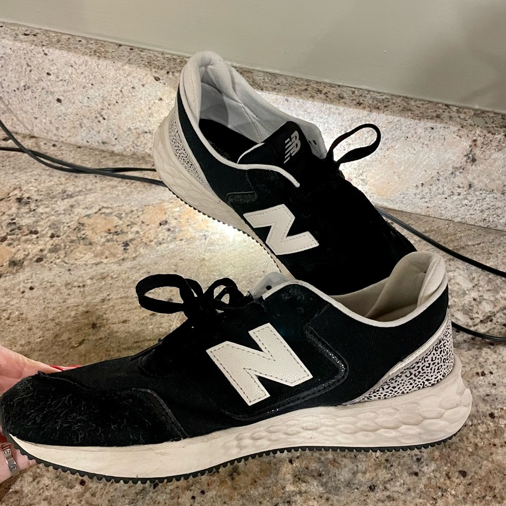 New Balance Women’s Sneakers (Size 10)